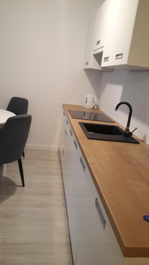Апартаменти Apartament Rose 9 Свіноуйсьце Екстер'єр фото